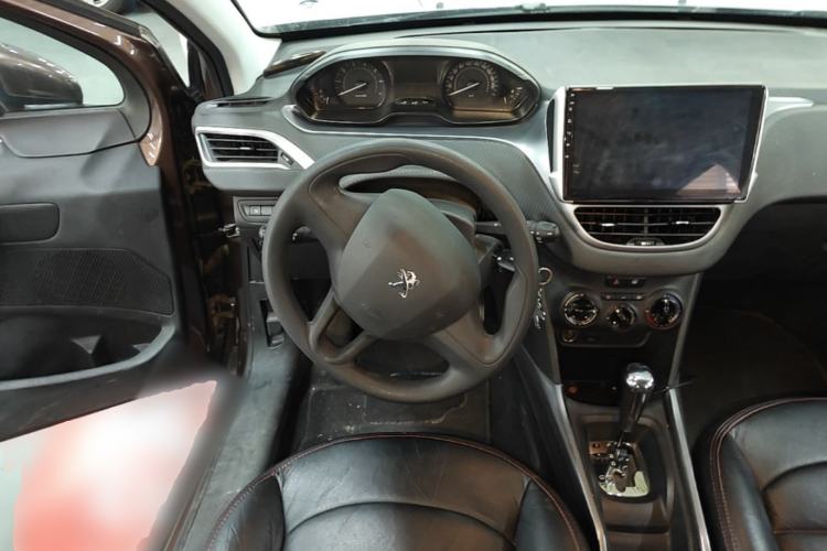 Used Peugeot 2008 2014 1.6L Automatic Trend Edition Steering Wheel