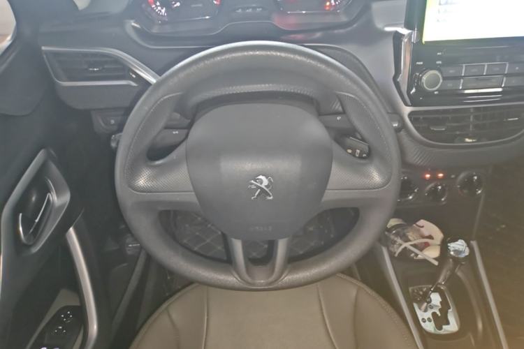 Used Peugeot 2008 2014 1.6L Automatic Trend Edition Steering Wheel