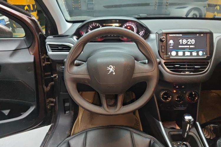Used Peugeot 2008 2014 1.6L Automatic Trend Edition Steering Wheel
