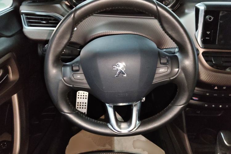 Used Peugeot 2008 2014 1.6L Automatic Navigation Edition Steering Wheel