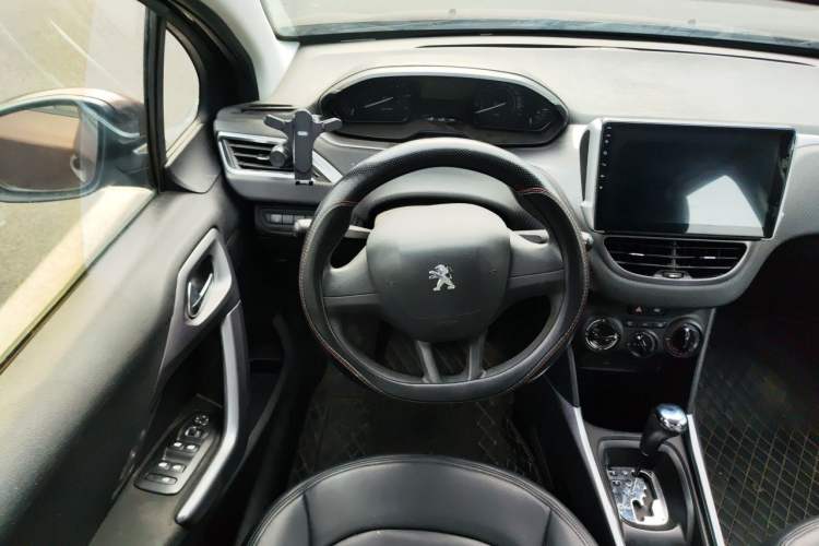 Used Peugeot 2008 2014 1.6L Automatic Trend Edition Steering Wheel