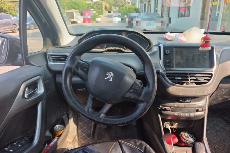 Used Peugeot 2008 2014 1.6L Manual Fashion Edition Steering Wheel