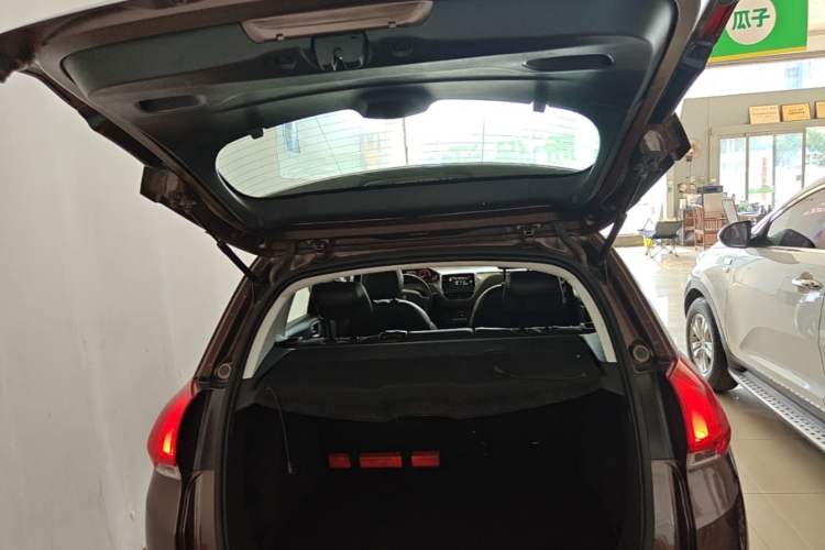 Used Peugeot 2008 2014 1.6L Automatic Navigation Edition Trunk