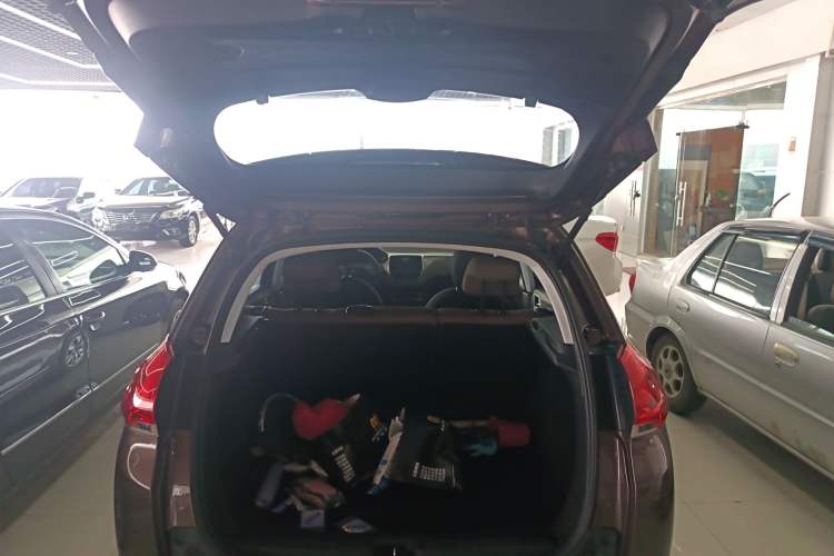 Used Peugeot 2008 2014 1.6L Automatic Fashion Edition Trunk