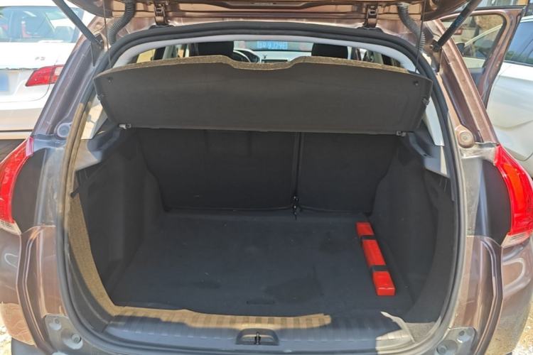 Used Peugeot 2008 2014 1.6L Automatic Fashion Edition Trunk