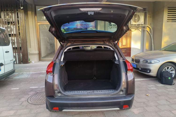 Used Peugeot 2008 2014 1.6L Manual Fashion Edition Trunk