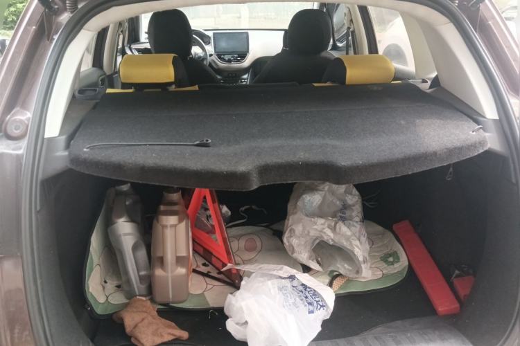 Used Peugeot 2008 2014 1.6L Automatic Fashion Edition Trunk