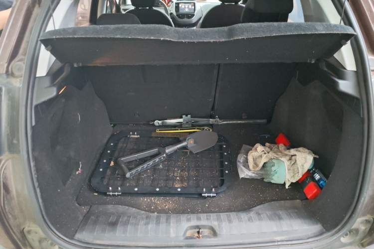 Used Peugeot 2008 2014 1.6L Manual Fashion Edition Trunk