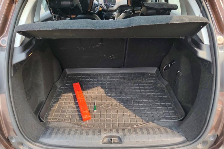Used Peugeot 2008 2014 1.6L Automatic Fashion Edition Trunk
