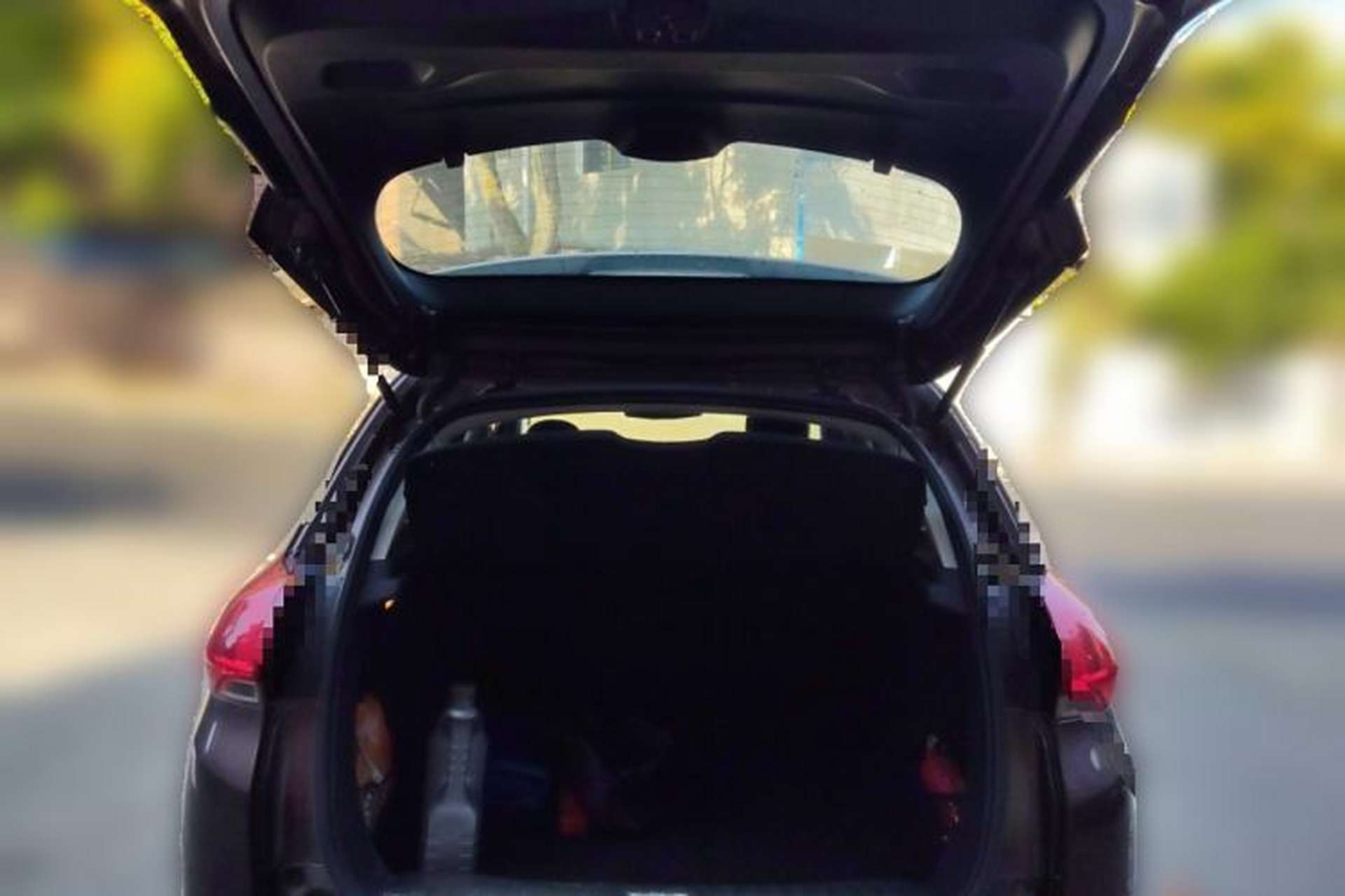 Used Peugeot 2008 2014 1.6L Manual Fashion Edition Trunk