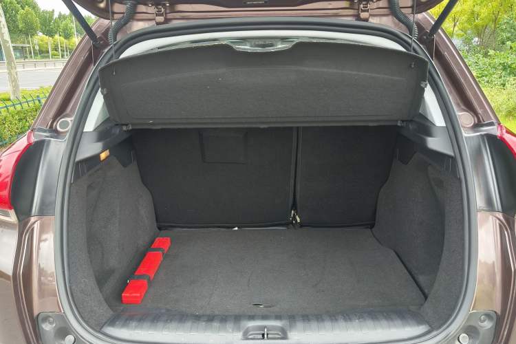 Used Peugeot 2008 2014 1.6L Manual Fashion Edition Trunk