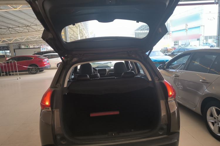 Used Peugeot 2008 2014 1.6L Automatic Fashion Edition Trunk