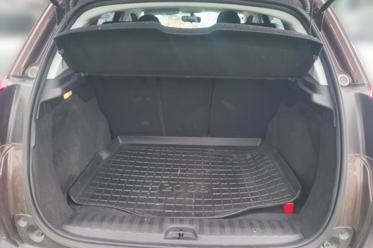 Used Peugeot 2008 2014 1.6L Automatic Fashion Edition Trunk