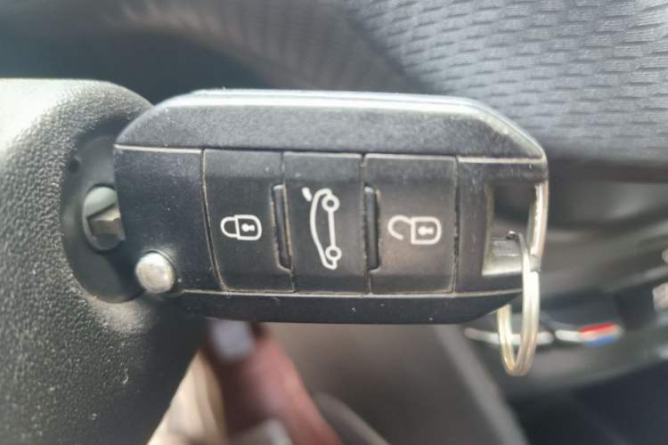 Used Peugeot 2008 2014 1.6L Automatic Fashion Edition Vehicle Key