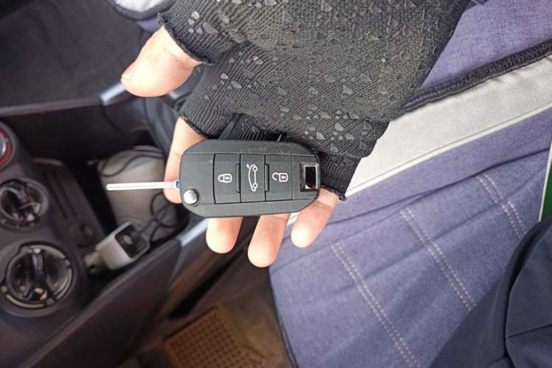 Used Peugeot 2008 2014 1.6L Manual Trend Edition Vehicle Key
