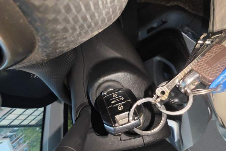 Used Peugeot 2008 2014 1.6L Automatic Trend Edition Vehicle Key