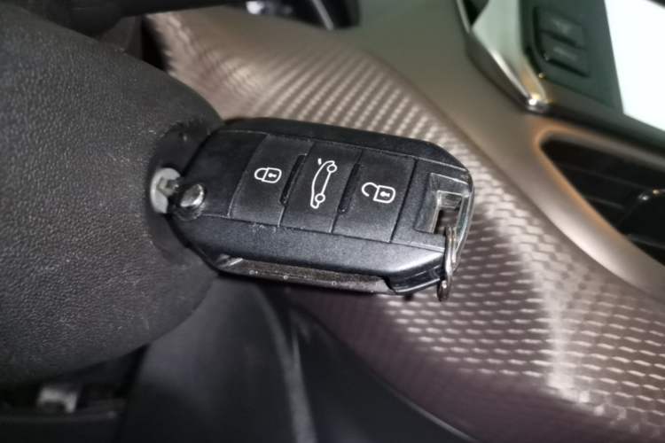 Used Peugeot 2008 2014 1.6L Automatic Fashion Edition Vehicle Key