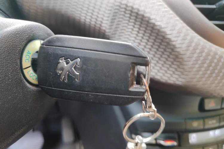 Used Peugeot 2008 2014 1.6L Automatic Fashion Edition Vehicle Key