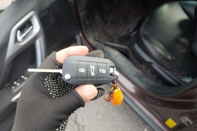 Used Peugeot 2008 2014 1.6L Manual Fashion Edition Vehicle Key