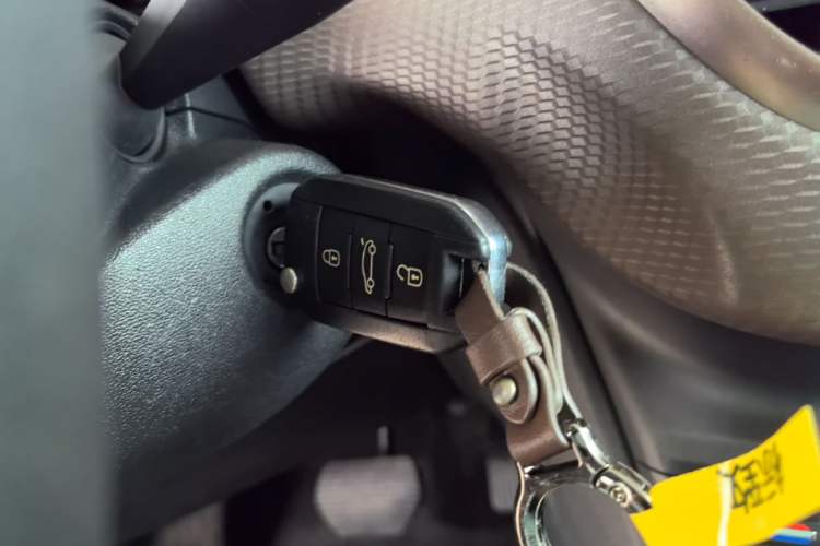 Used Peugeot 2008 2014 1.6L Automatic Fashion Edition Vehicle Key