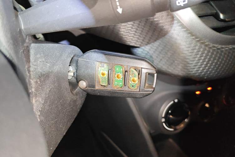 Used Peugeot 2008 2014 1.6L Automatic Trend Edition Vehicle Key