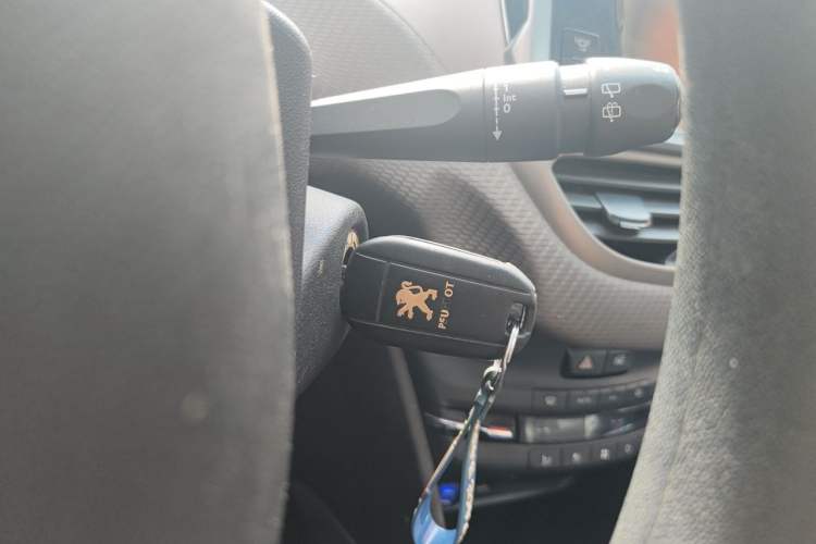 Used Peugeot 2008 2014 1.6L Automatic Fashion Edition Vehicle Key