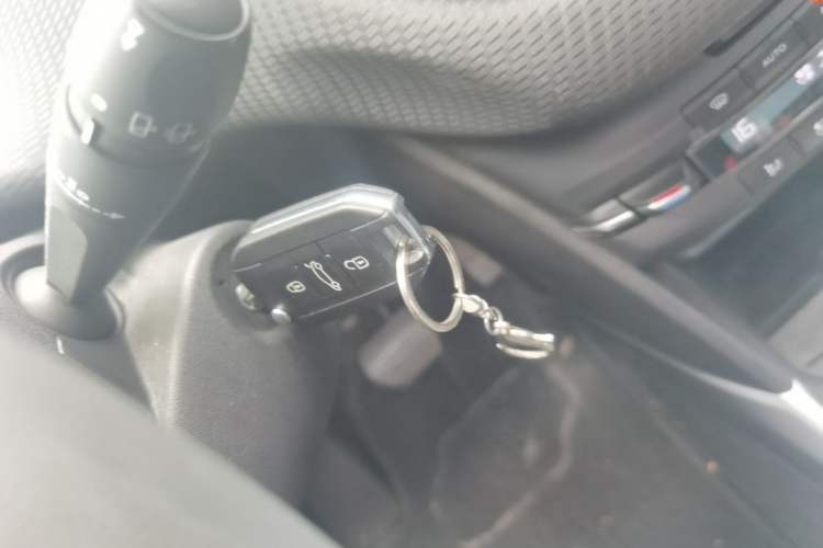 Used Peugeot 2008 2014 1.6L Automatic Fashion Edition Vehicle Key