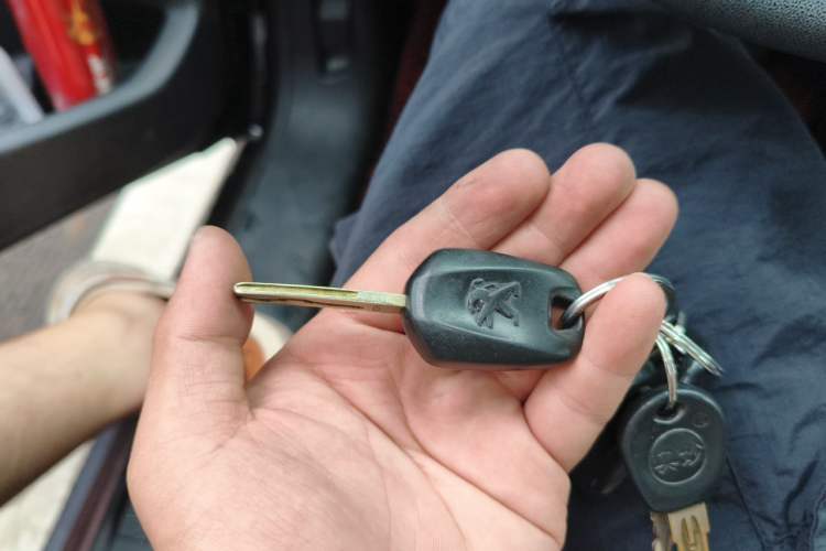 Used Peugeot 2008 2014 1.6L Automatic Trend Edition Vehicle Key