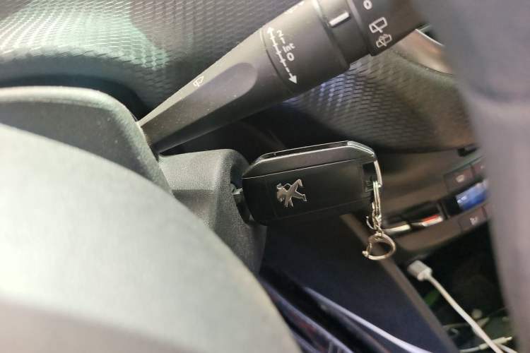 Used Peugeot 2008 2014 1.6L Automatic Fashion Edition Vehicle Key