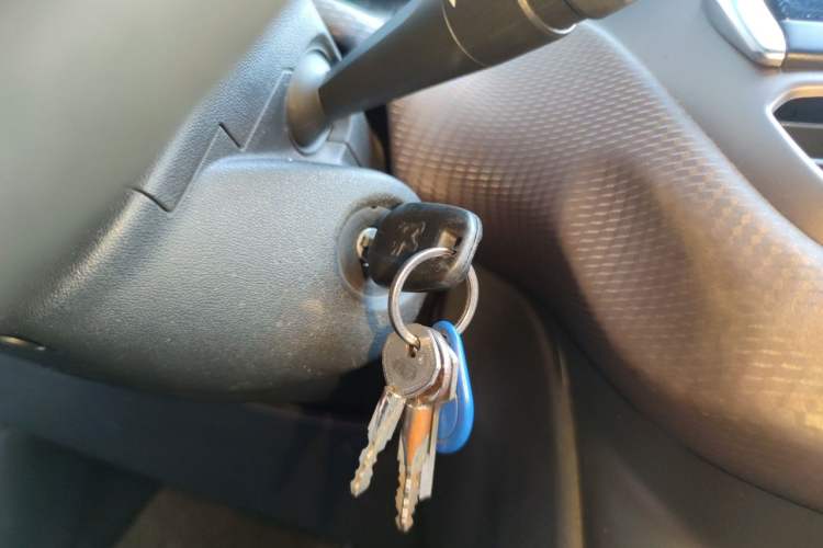 Used Peugeot 2008 2014 1.6L Automatic Fashion Edition Vehicle Key