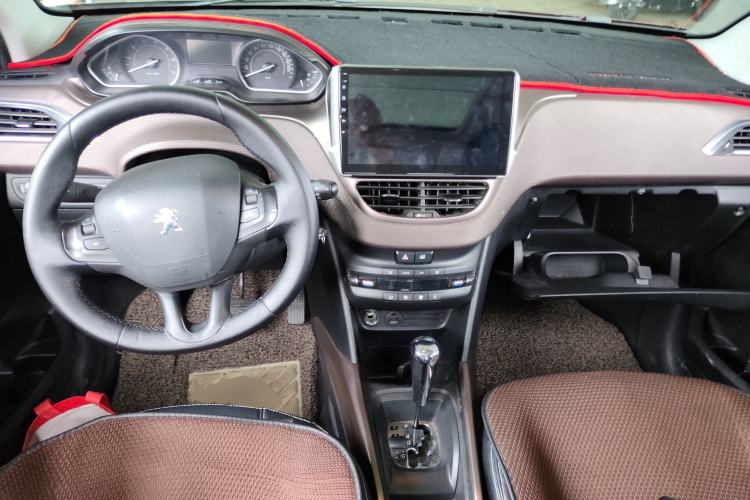 Used Peugeot 2008 2014 1.6L Automatic Fashion Edition Center Console