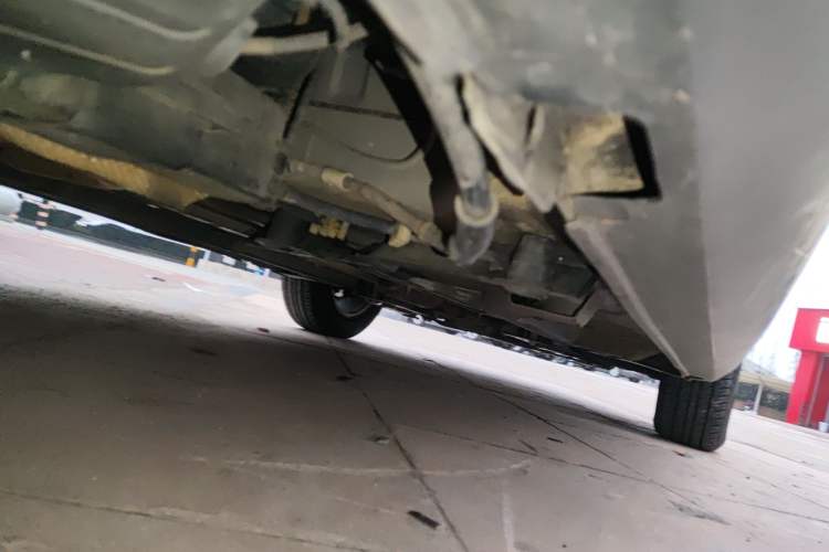 Used Peugeot 2008 2014 1.6L Manual Trend Edition Chassis Rear Right