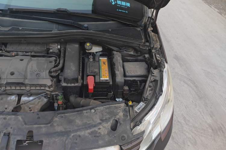 Used Peugeot 2008 2014 1.6L Manual Trend Edition Engine Bay Left