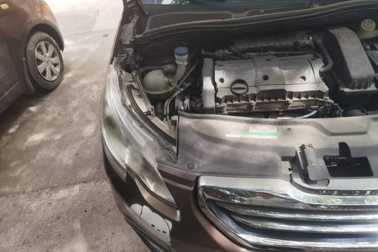 Used Peugeot 2008 2014 1.6L Automatic Fashion Edition Engine Bay Right