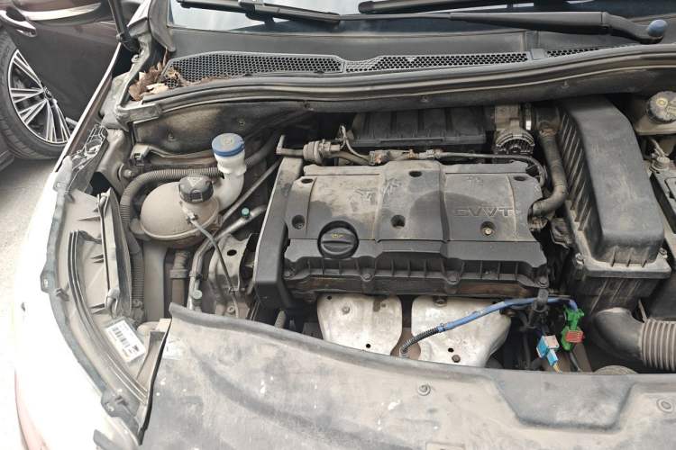 Used Peugeot 2008 2014 1.6L Manual Fashion Edition Engine Bay Right