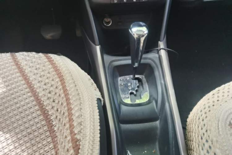 Used Peugeot 2008 2014 1.6L Automatic Fashion Edition Gear Lever