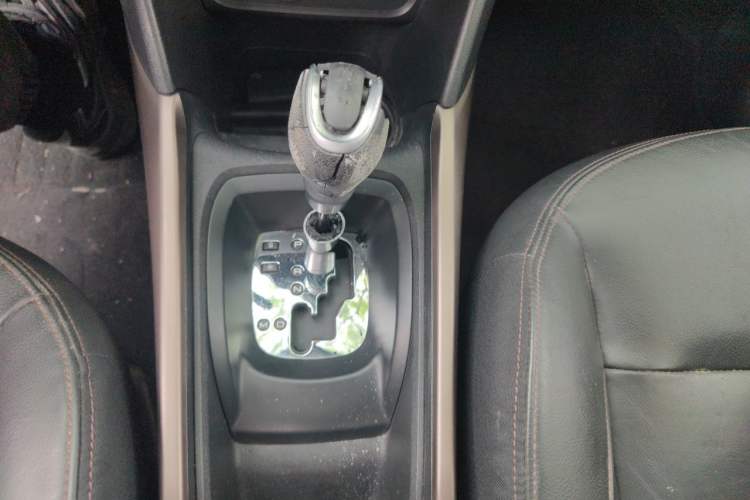Used Peugeot 2008 2014 1.6L Automatic Navigation Edition Gear Lever
