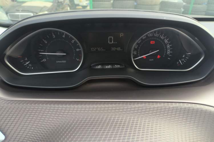 Used Peugeot 2008 2014 1.6L Automatic Fashion Edition Instrument Cluster