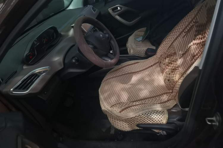 Used Peugeot 2008 2014 1.6L Automatic Fashion Edition Left Front Seat