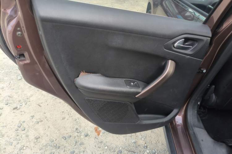 Used Peugeot 2008 2014 1.6L Automatic Fashion Edition Left Rear Door Interior