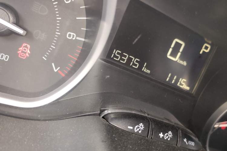 Used Peugeot 2008 2014 1.6L Automatic Fashion Edition Odometer Close Up
