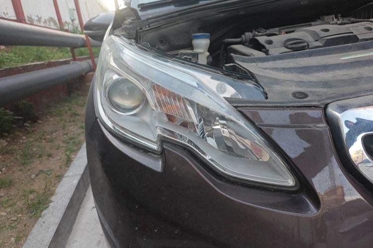 Used Peugeot 2008 2014 1.6L Manual Trend Edition Right Front Headlight