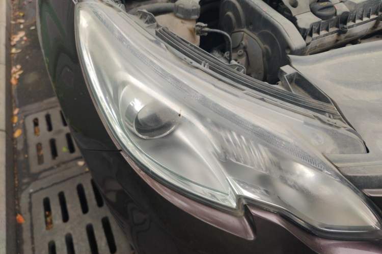 Used Peugeot 2008 2014 1.6L Automatic Navigation Edition Right Front Headlight