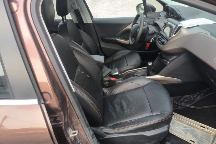 Used Peugeot 2008 2014 1.6L Automatic Fashion Edition Right Front Seat