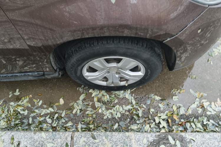Used Peugeot 2008 2014 1.6L Manual Trend Edition Right Front Wheel Hub