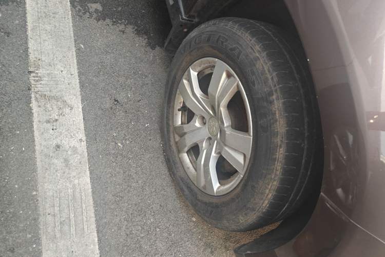 Used Peugeot 2008 2014 1.6L Manual Trend Edition Right Front Wheel Hub