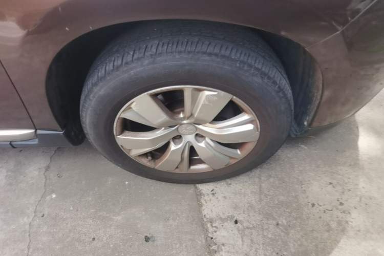 Used Peugeot 2008 2014 1.6L Automatic Fashion Edition Right Front Wheel Hub