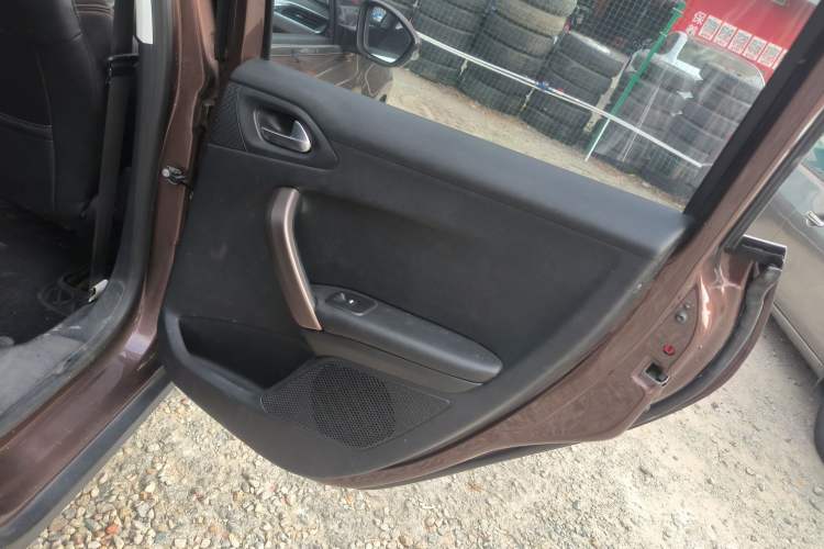 Used Peugeot 2008 2014 1.6L Automatic Fashion Edition Right Rear Door Interior