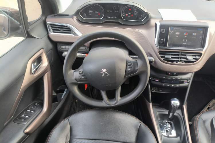 Used Peugeot 2008 2014 1.6L Automatic Fashion Edition Steering Wheel