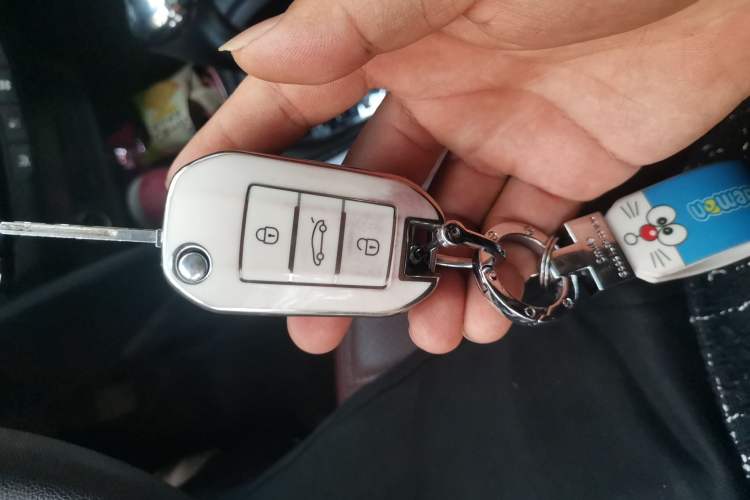 Used Peugeot 2008 2014 1.6L Automatic Fashion Edition Vehicle Key